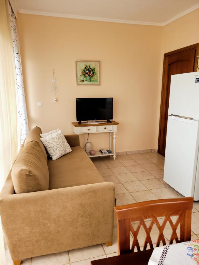 Cozy Apartment Fantastic View Неа Мудания Екстериор снимка